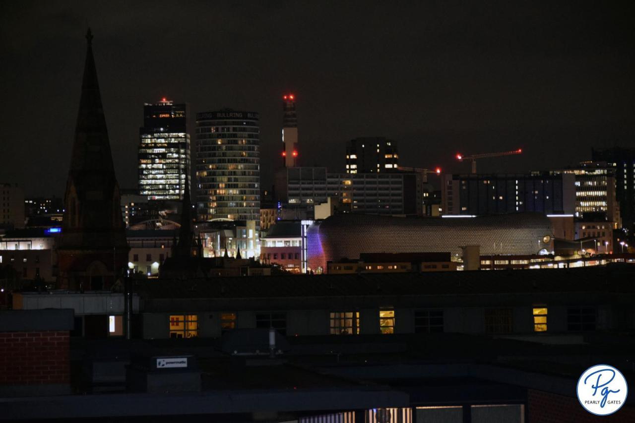 Penthouse - Amazing City Skyline Views - Balcony - Free Extra 2 Hours - Free Parking - Utilita Arena - Bullring Shopping - New St Station- Super King Size Bed バーミンガム エクステリア 写真